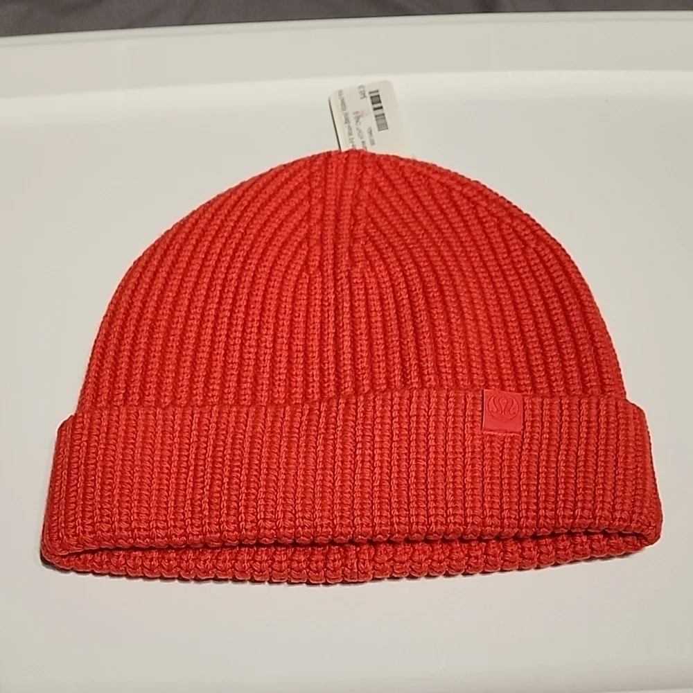Lululemon Red Knit Beanie NWT